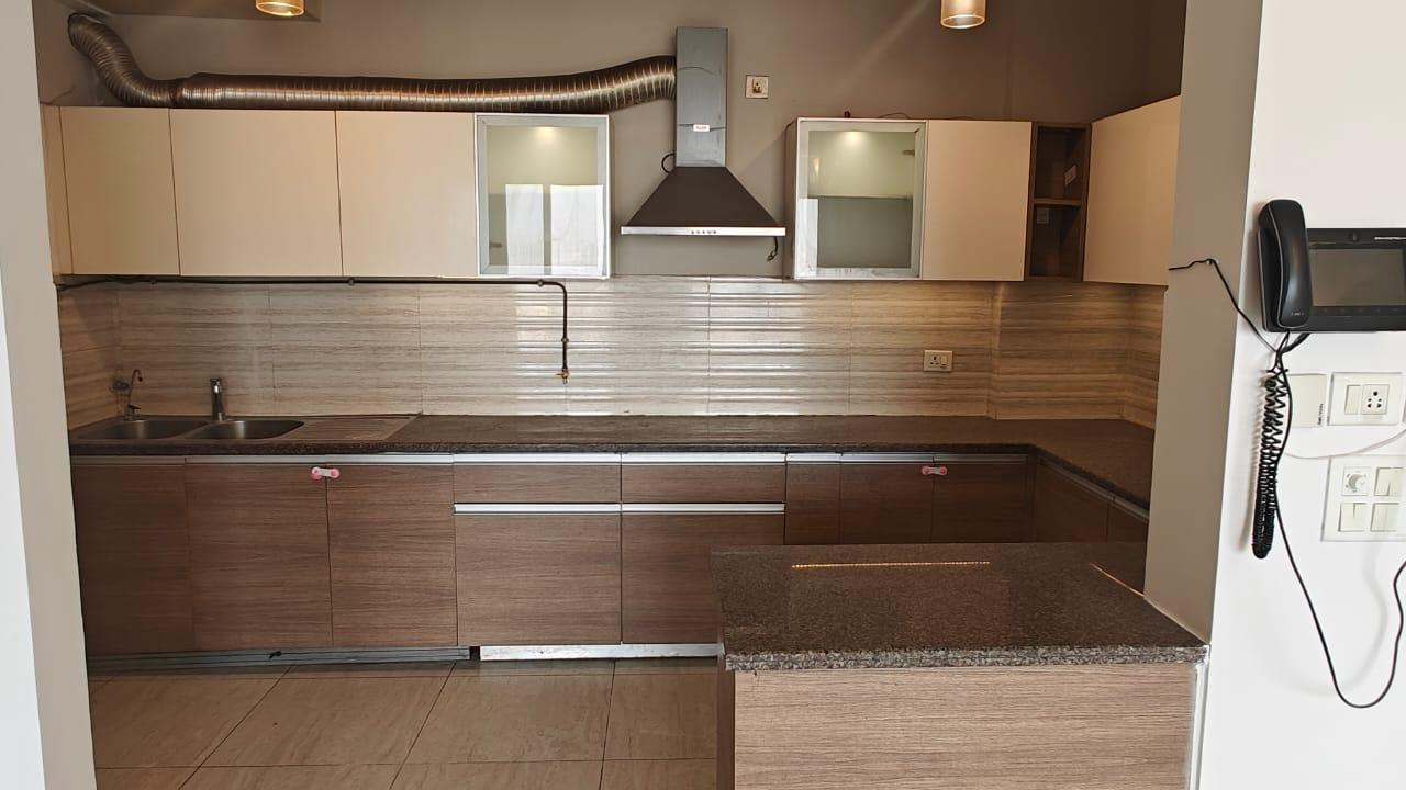Cleo County (3 BHK + 3T 1827Sq feet)