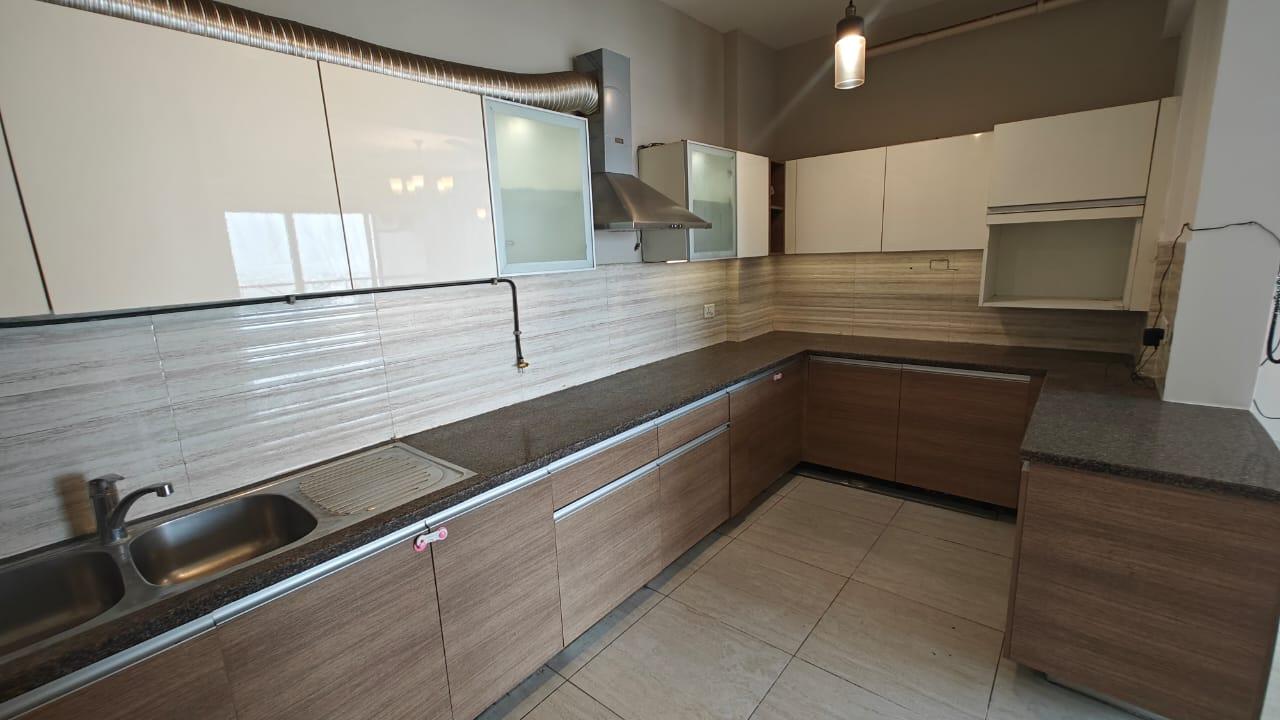 Cleo County (3 BHK + 3T 1827Sq feet)