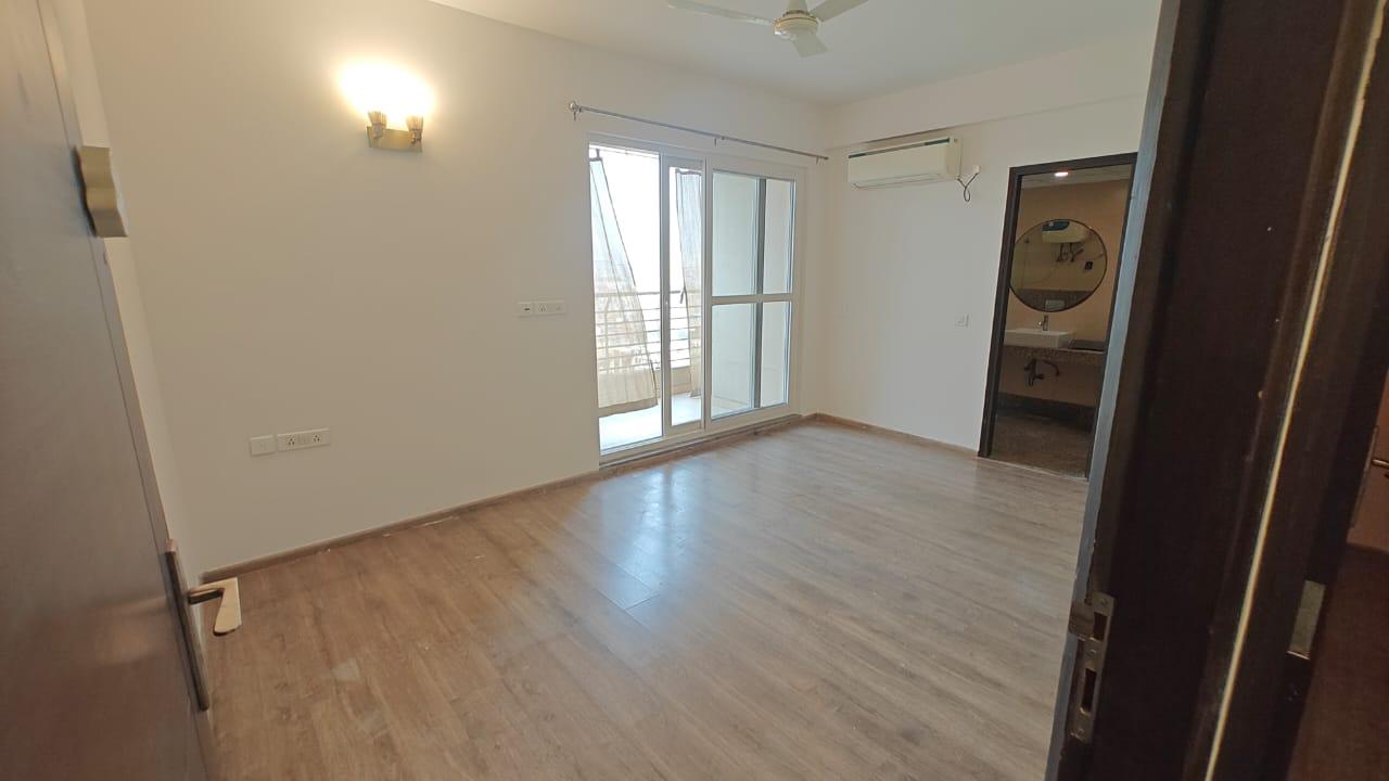 Cleo County (3 BHK + 3T 1827Sq feet)