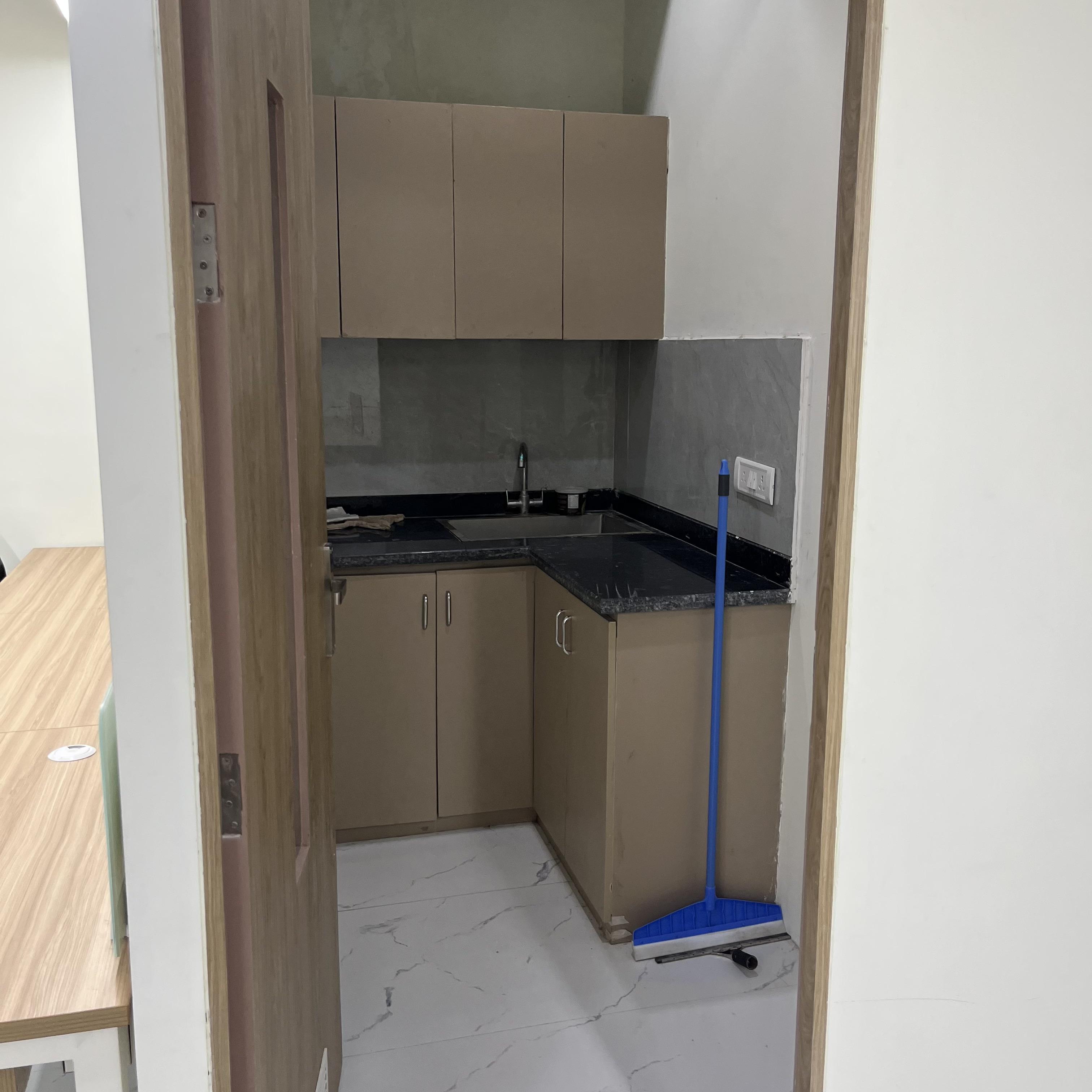 Office Space in Golden I (650sqft -3000sqft)