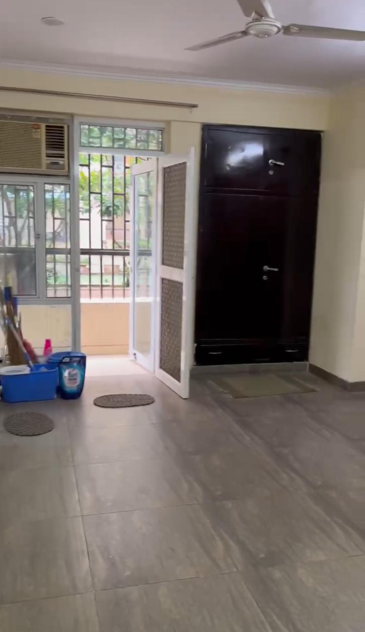 2+1 BHK Flat for Sale in Gaur City-2, Greater Noida West | Semi-Furnished