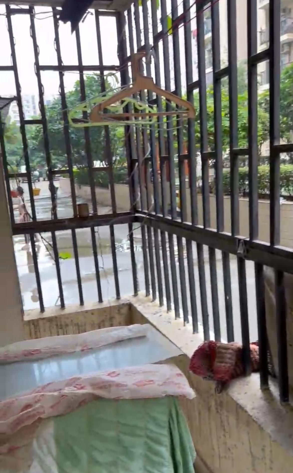 2+1 BHK Flat for Sale in Gaur City-2, Greater Noida West | Semi-Furnished